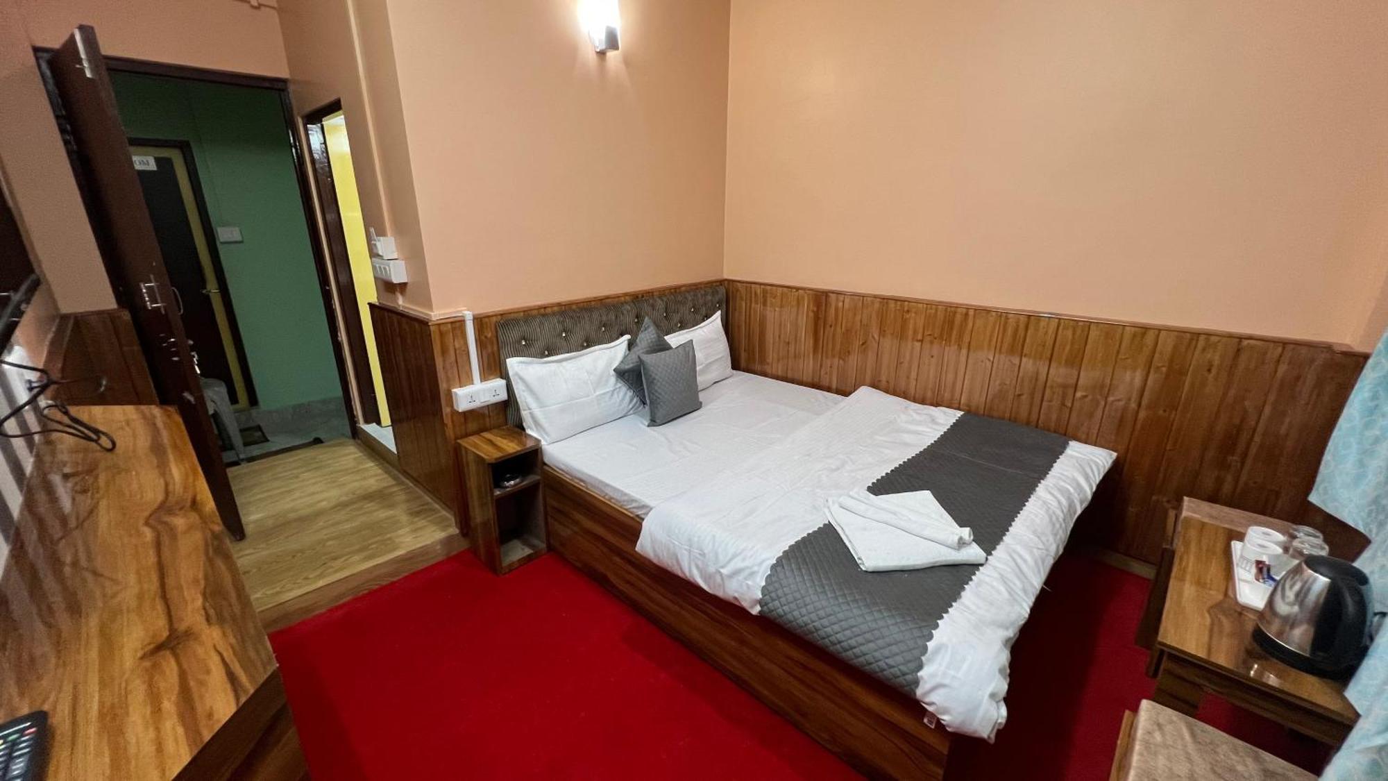 Hotel Hill Top Darjeeling  Exterior photo