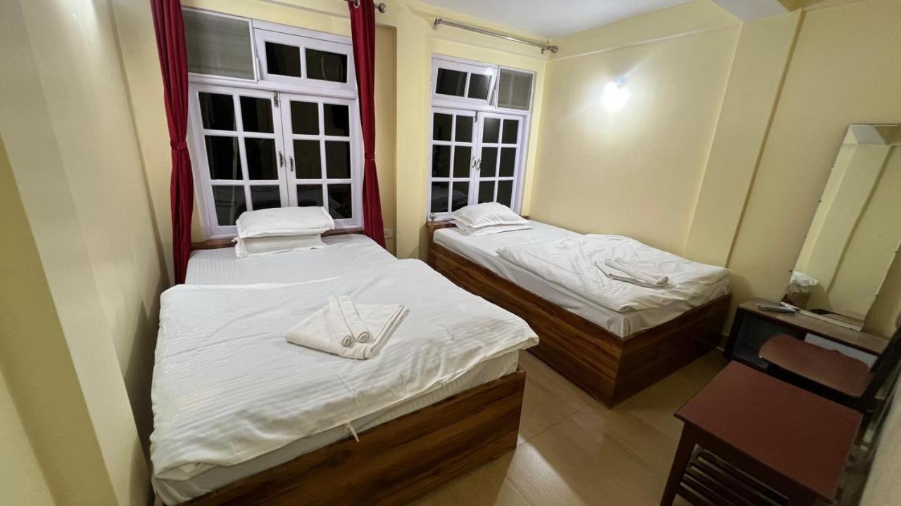 Hotel Hill Top Darjeeling  Exterior photo
