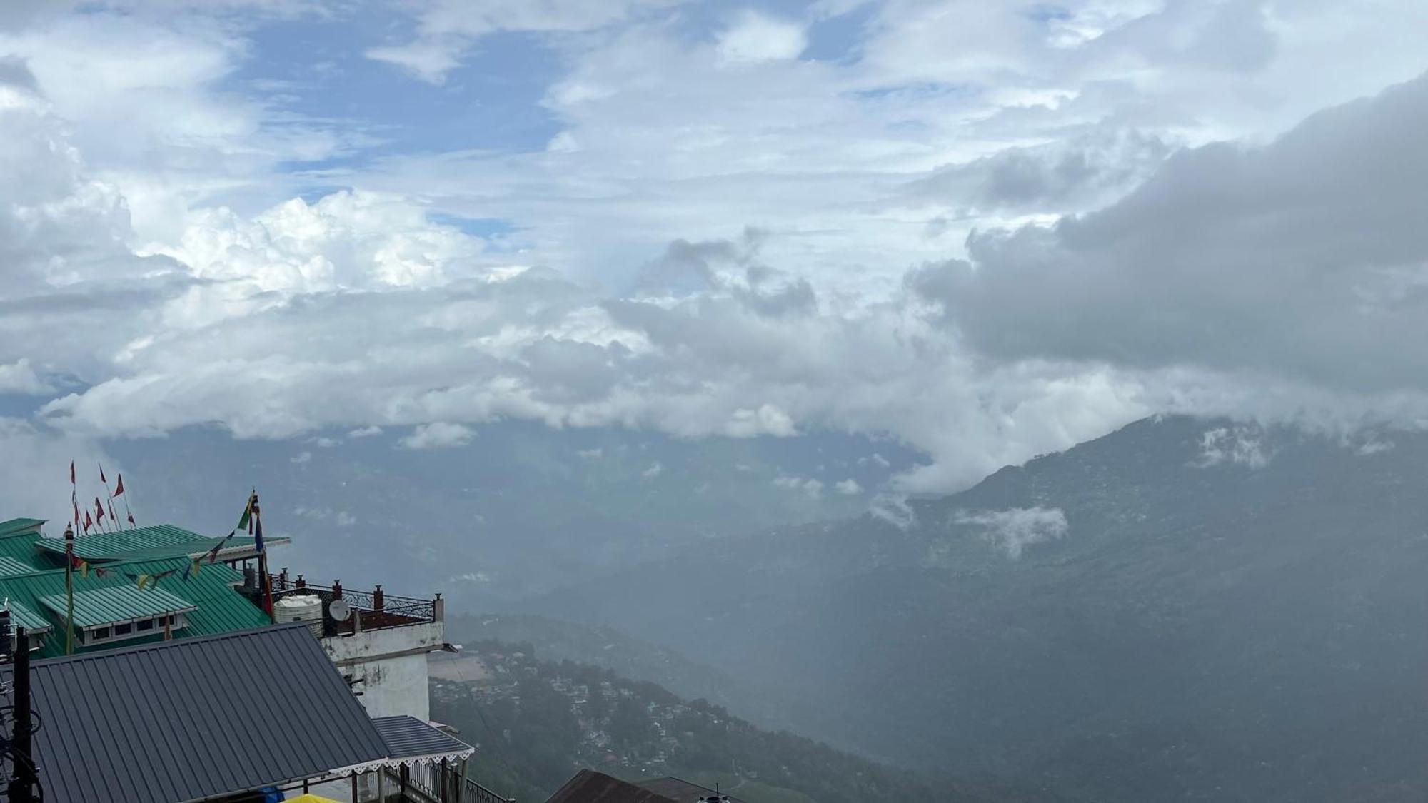 Hotel Hill Top Darjeeling  Exterior photo